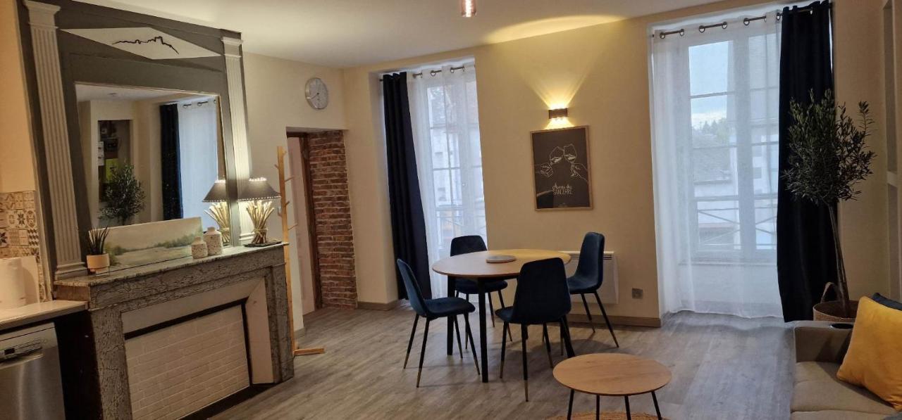 Au Pied De Sancerre Logement Cosy Сент-Сатюр Экстерьер фото